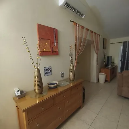 Cyprus Paradise Island Queens Gardens Apartment *