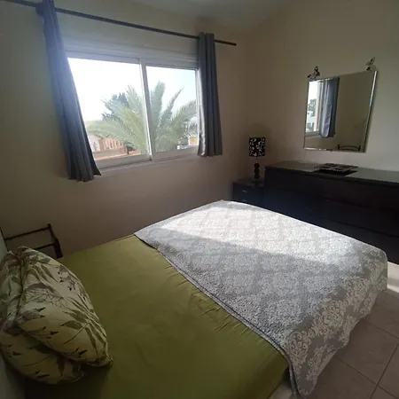 Апартаменти Cyprus Paradise Island Queens Gardens Пафос